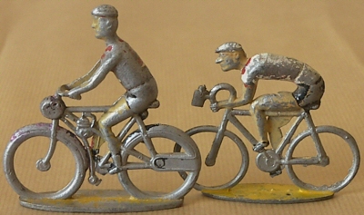 Cycliste en réduction
